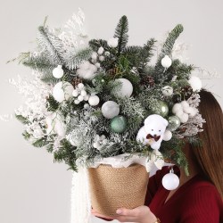 Зимняя композиция из нобилиса